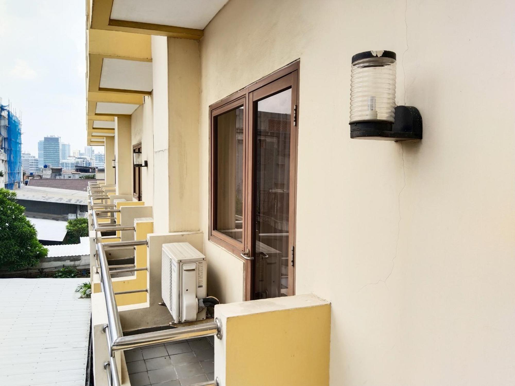 Shankee Sudirman Jakarta Exterior photo