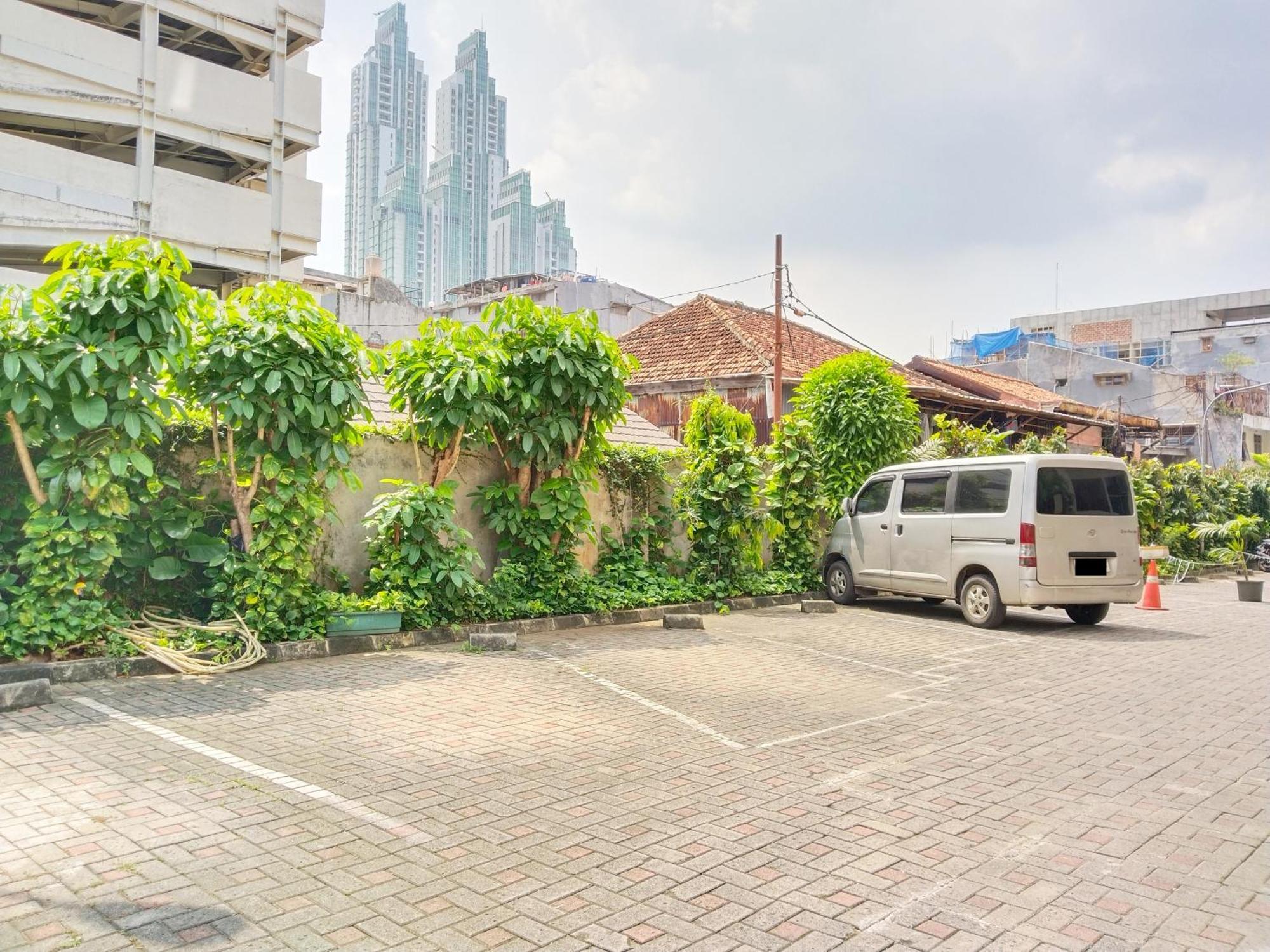 Shankee Sudirman Jakarta Exterior photo